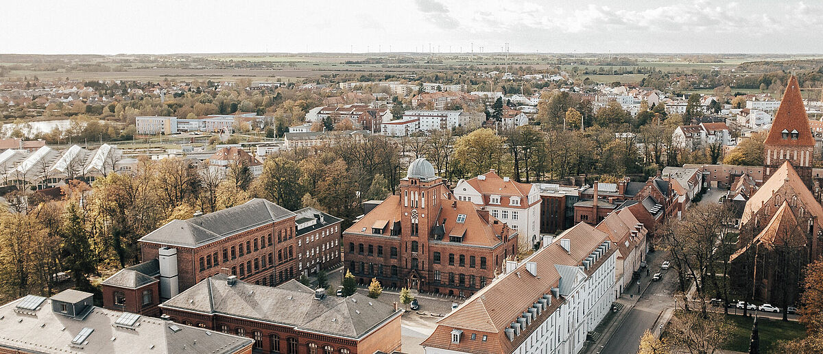 Luftbild vom historischen Campus der Universität Greifswald